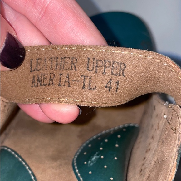 Spring Step L'Artiste Teal Mules 41 fits like 9.5
Boho, crunchy - Picture 9 of 9